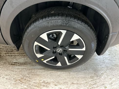 New 2026 Nissan Kicks SV AWD/4WD image 11