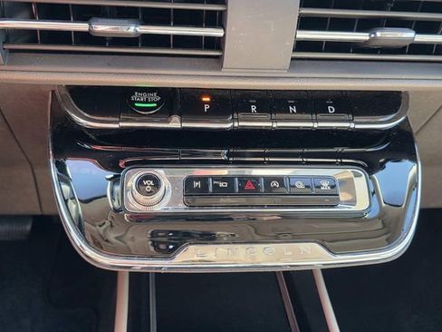 Certified 2023 Lincoln Corsair FWD image 10