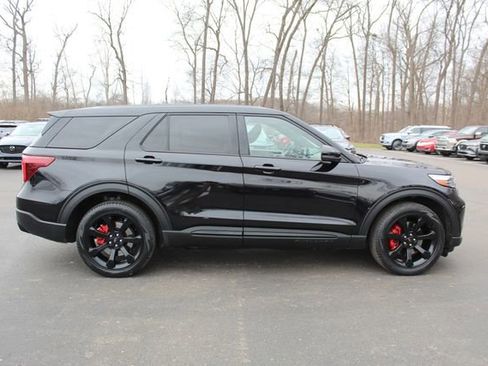 Used 2022 Ford Explorer ST w/ Equipment Group 401A image 2