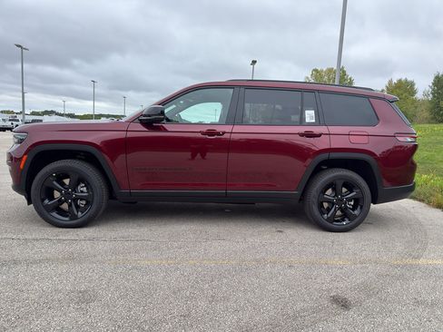 New 2025 Jeep Grand Cherokee L Limited w/ Luxury Tech Group II image 8