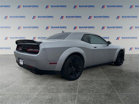 Used 2021 Dodge Challenger R/T Scat Pack image 5