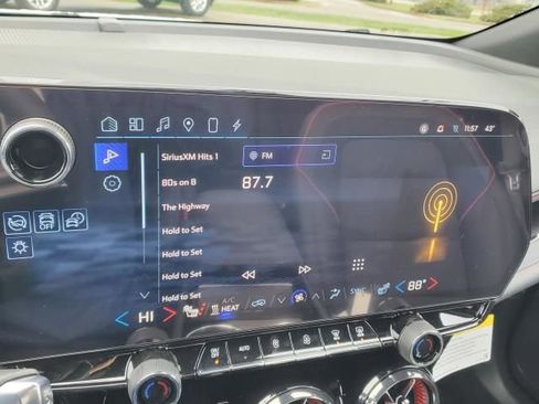 New 2024 Chevrolet Blazer EV RS image 32