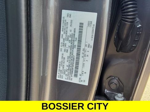 Used 2023 Ford F250 Lariat w/ Sport Appearance Package AWD/4WD image 34