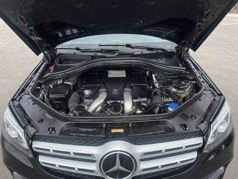 Used 2017 Mercedes-Benz GLS 550 4MATIC image 26