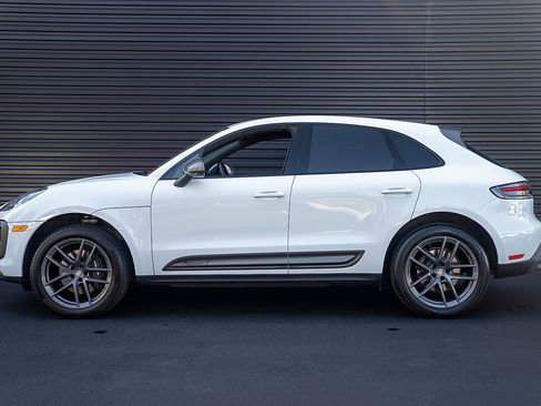 Certified 2026 Porsche Macan Turbo AWD/4WD image 2