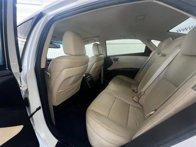 Used 2013 Toyota Avalon XLE Touring FWD image 13