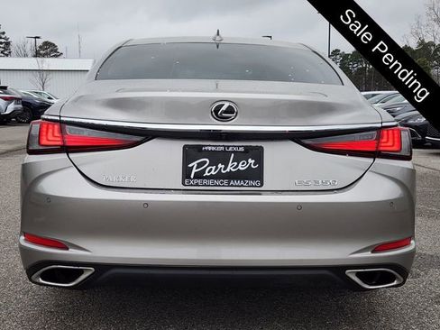 Used 2020 Lexus ES 350 w/ Premium Package image 4