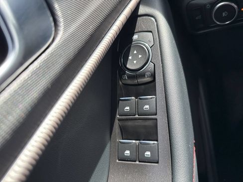 Used 2025 Ford Explorer ST-Line w/ ST-Line Street Pack AWD/4WD image 13