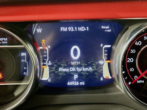 Used 2022 Jeep Gladiator Rubicon w/ Cold Weather Group image 18