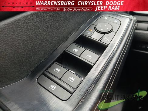Used 2024 Nissan Rogue SV AWD/4WD image 28