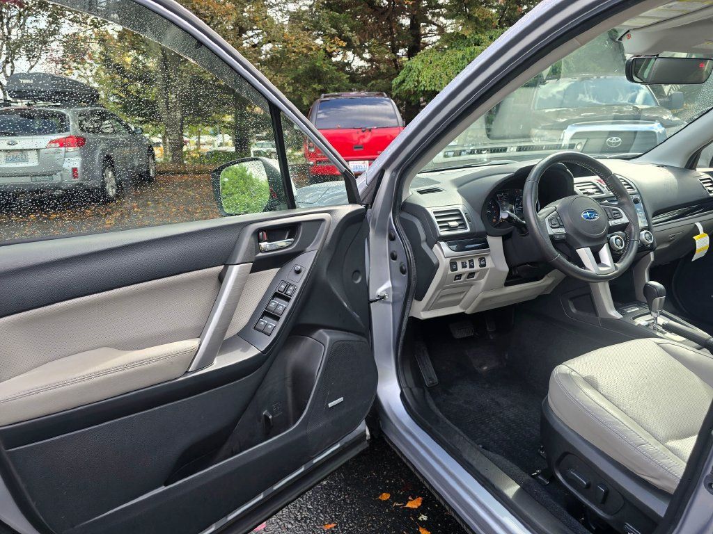Used 2017 Subaru Forester 2.5i Limited AWD/4WD image 7
