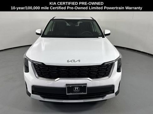 Certified 2025 Kia Sorento LX FWD image 24