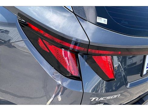 Used 2025 Hyundai Tucson SE AWD/4WD image 20