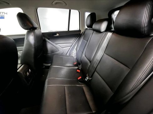 Used 2017 Volkswagen Tiguan S FWD image 21