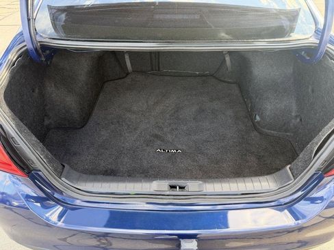 Used 2017 Nissan Altima 2.5 SR image 8