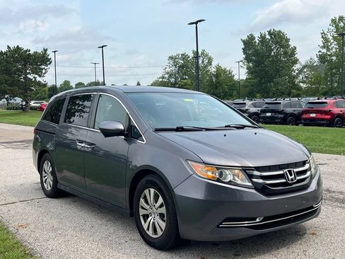 Used 2016 Honda Odyssey SE image 7
