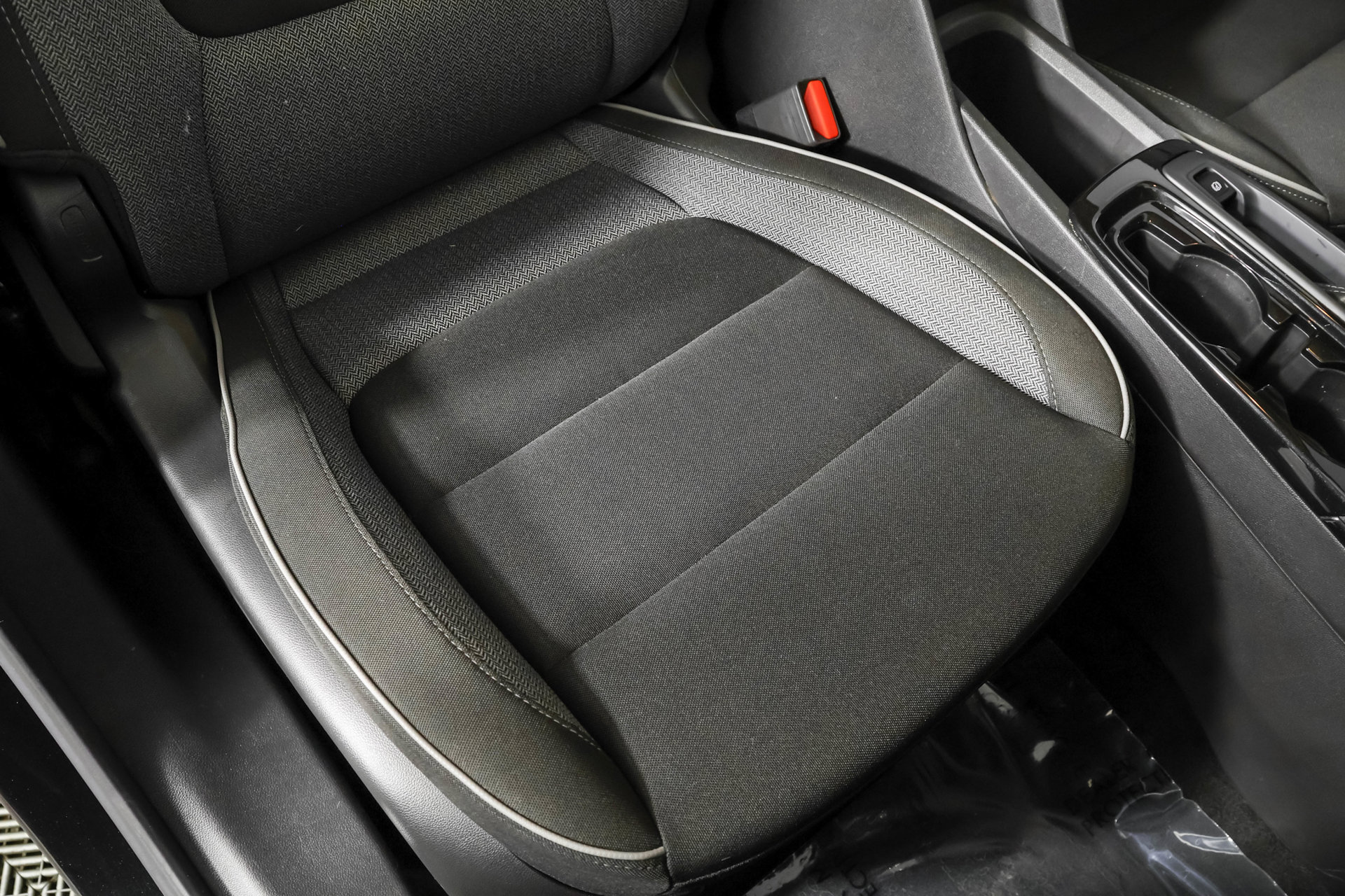 Used 2024 Chevrolet TrailBlazer LT w/ Driver Confidence Package FWD image 45