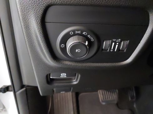 Used 2022 Jeep Grand Cherokee Limited AWD/4WD image 24