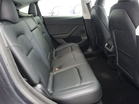 Used 2024 Tesla Model Y Long Range image 20