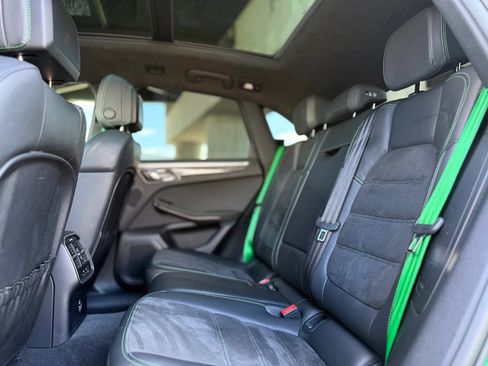 Used 2022 Porsche Macan GTS AWD/4WD image 19