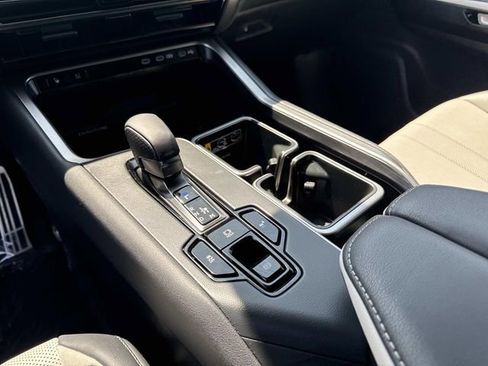 Certified 2025 Lexus TX 500h AWD image 27