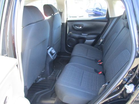 Certified 2023 Honda HR-V LX image 12