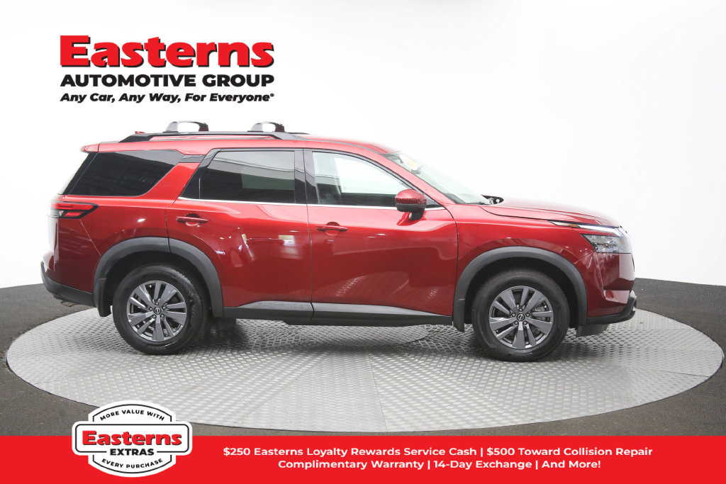 Used 2024 Nissan Pathfinder SV AWD/4WD image 48