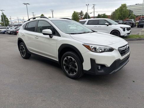 Used 2023 Subaru Crosstrek 2.0i Premium AWD/4WD image 5