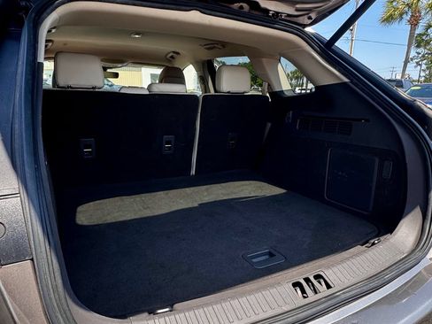 Used 2019 Lincoln Nautilus FWD image 14