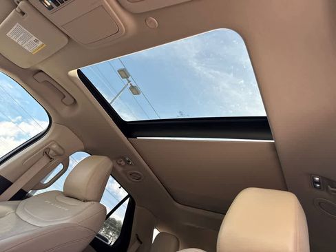 Used 2021 Ford Explorer Platinum w/ Equipment Group 601A image 34