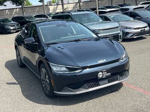 Certified 2024 Kia EV6 Light RWD image 7