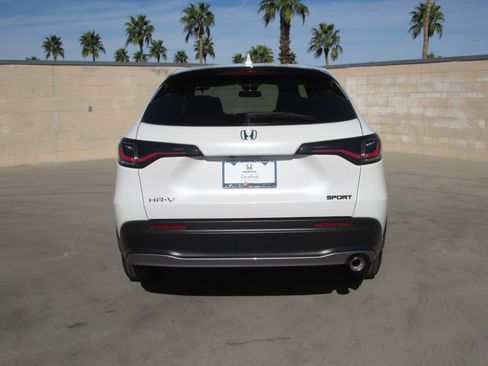 Used 2025 Honda HR-V Sport image 7