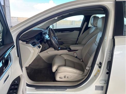 Used 2013 Cadillac XTS Premium image 10