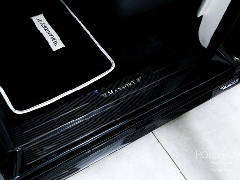 Used 2018 Rolls-Royce Phantom Sedan image 25