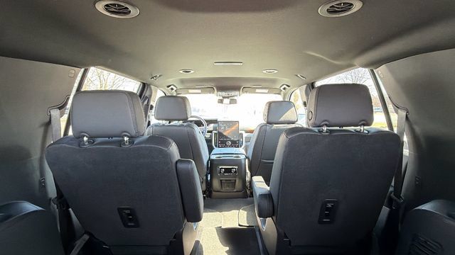 Certified 2025 GMC Yukon XL Denali AWD/4WD image 39
