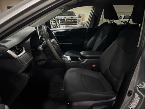 Certified 2025 Toyota RAV4 LE image 9