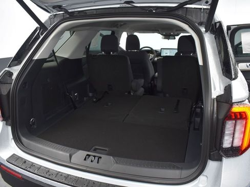 New 2026 Ford Explorer Active image 22