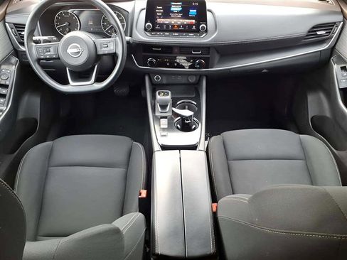 Used 2023 Nissan Rogue S image 10