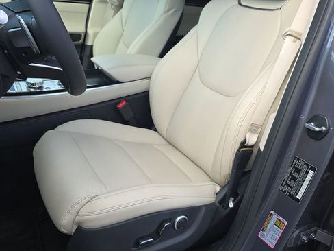 New 2026 Genesis GV70 2.5T image 13