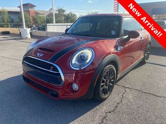 Used 2018 MINI Cooper S image 1