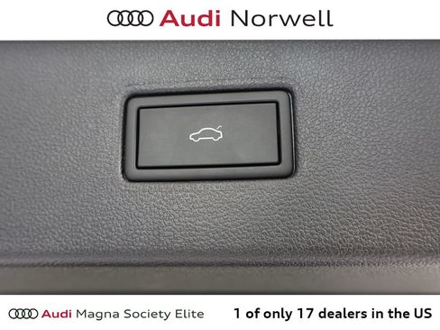 Used 2024 Volkswagen Tiguan SE R-Line AWD/4WD image 12