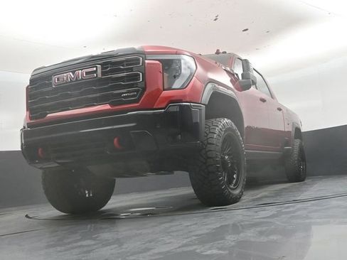 Used 2025 GMC Sierra 2500 AT4X AWD/4WD image 43