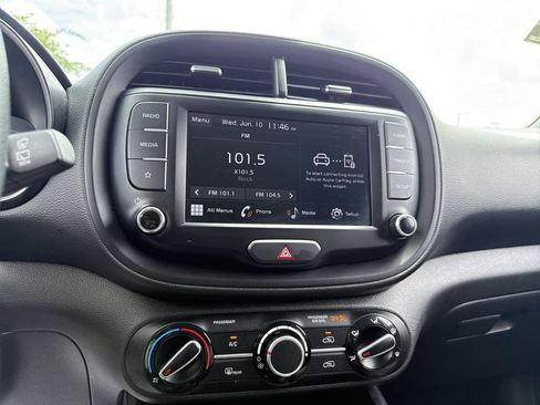 Used 2024 Kia Soul LX w/ Option Group 015 FWD image 21