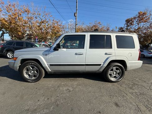 Used 2007 Jeep Commander Sport w/ Skid Plate Group image 8