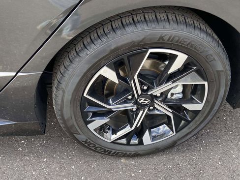 Certified 2025 Hyundai Sonata SEL image 9