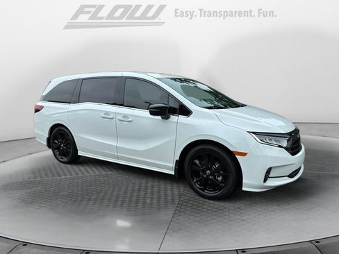 Used 2024 Honda Odyssey Sport image 1