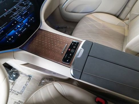 Certified 2023 Mercedes-Benz EQS 580 4MATIC SUV image 24