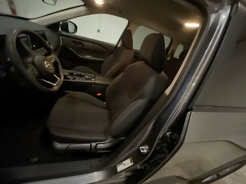 Used 2024 Nissan Rogue S image 11