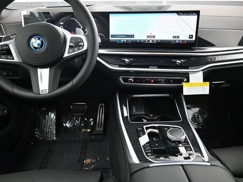 New 2026 BMW X5 xDrive50e w/ M Sport Package AWD/4WD image 14