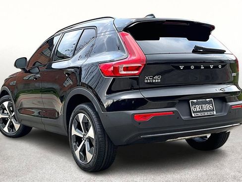 New 2026 Volvo XC40 B5 Plus AWD/4WD image 6